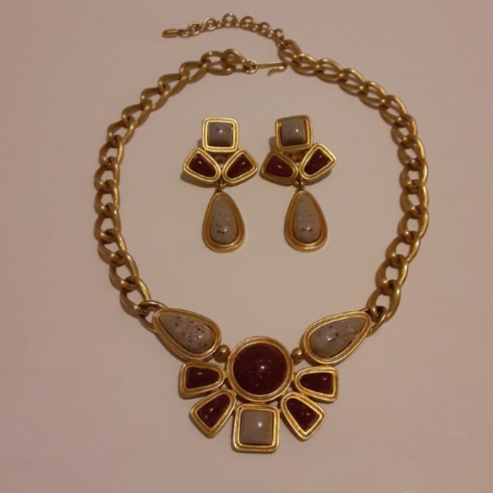 Vintage Avon Desert Sands Necklace And Earrings Set 1990s